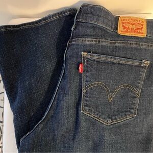 Levi's Women’s Dark Blue Classic Bootcut Jeans